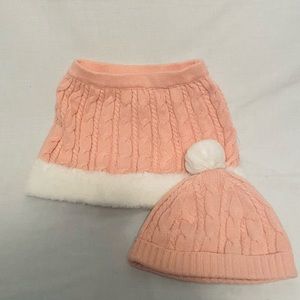 Adorable pink knit baby or Toddler skirt hat set pink great condition size 2 T